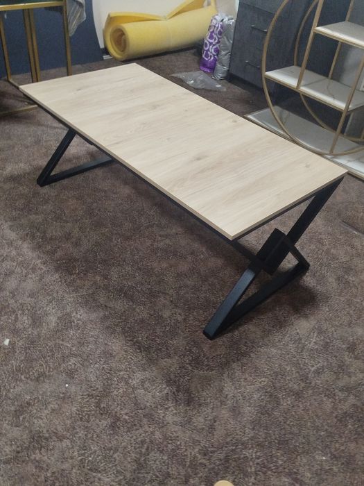 Loft mebel jurnalniy stol