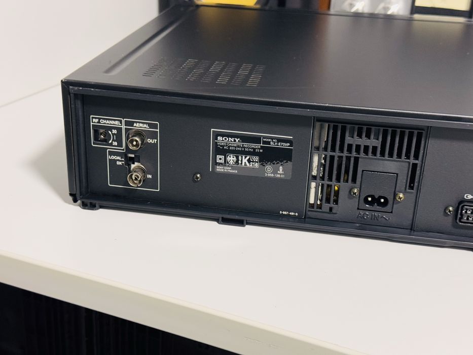 VHS videorecorder SONY SLV-E70,mesecam,Hi-Fi stereo, defect