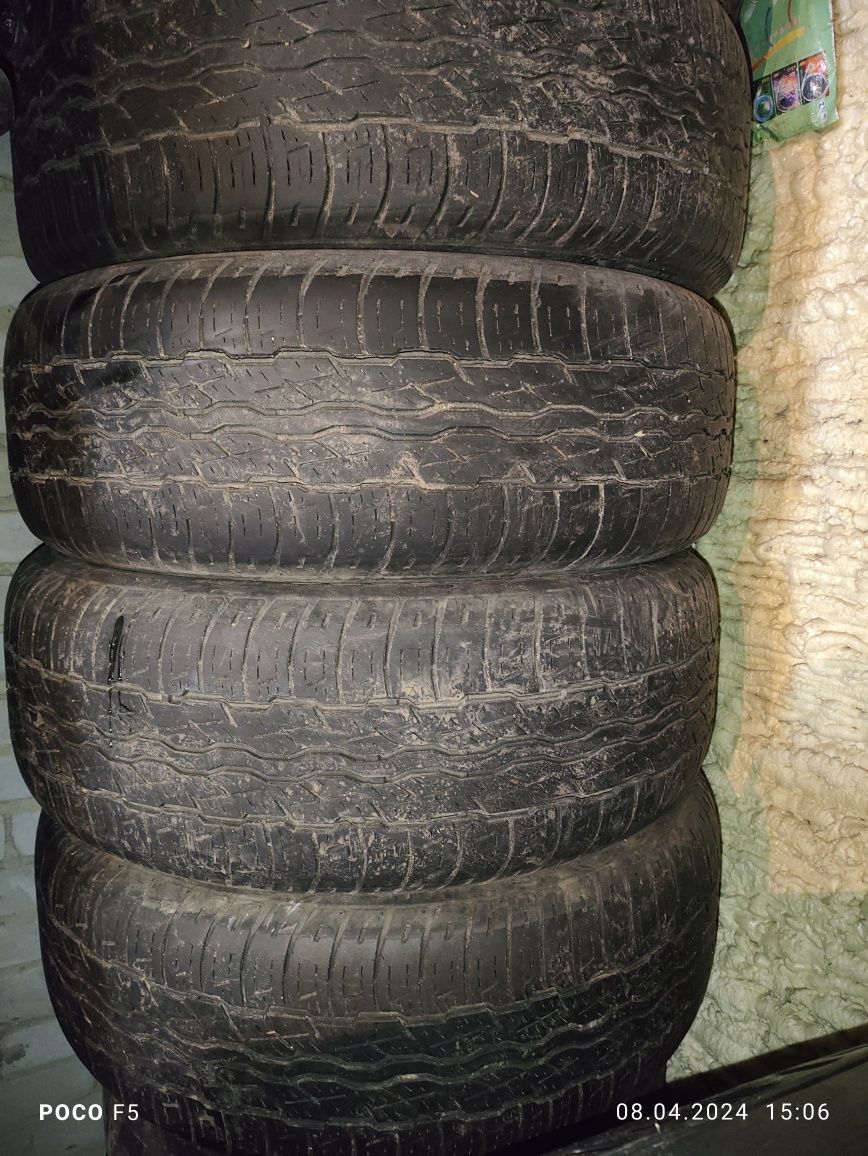 Продам резину bridgestone R18