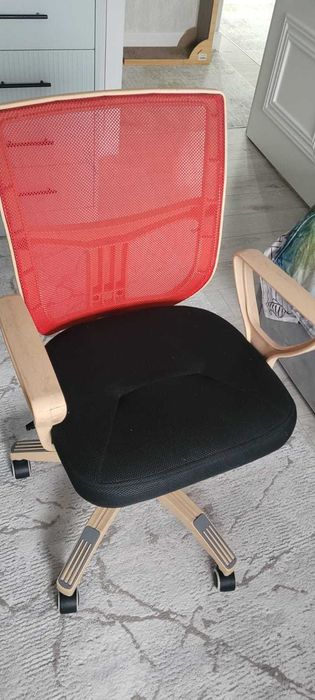 Продам кресло компьютерное 2 шт