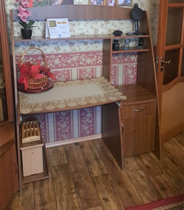 Компьютерный стол