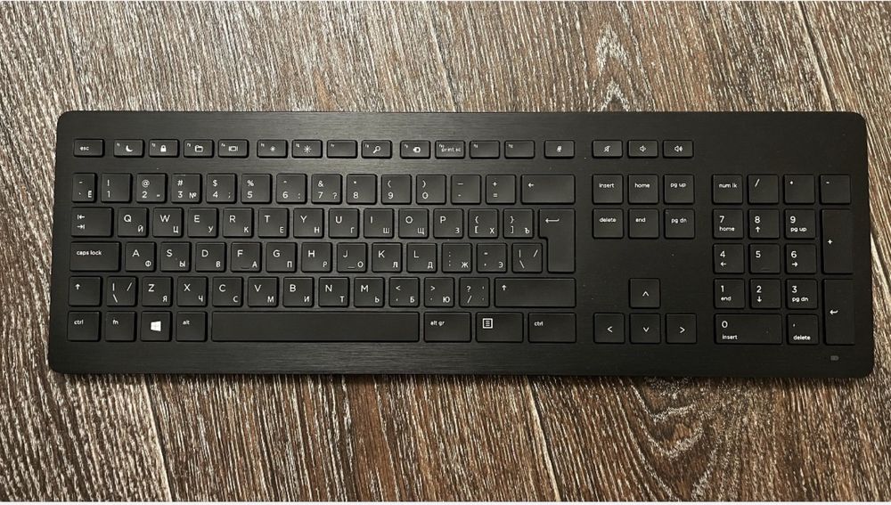 Продам беспроводную клавиатура HP