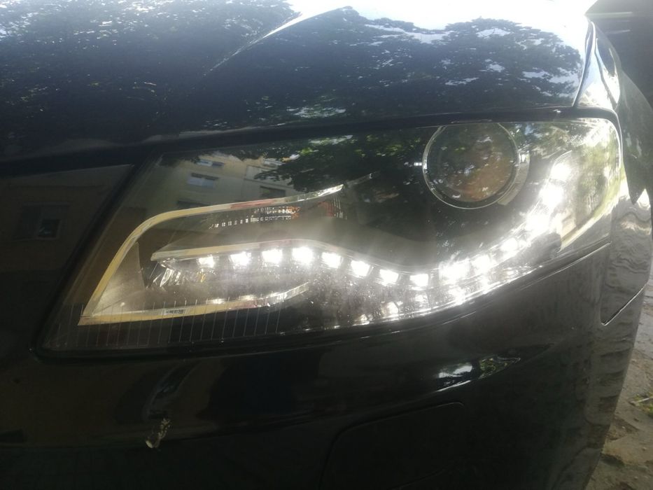 Фар за AUDI A4 B8