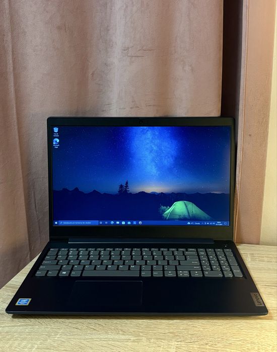 Laptop Lenovo IdeaPad 3 15IML05 cu procesor Intel Pentium Gold