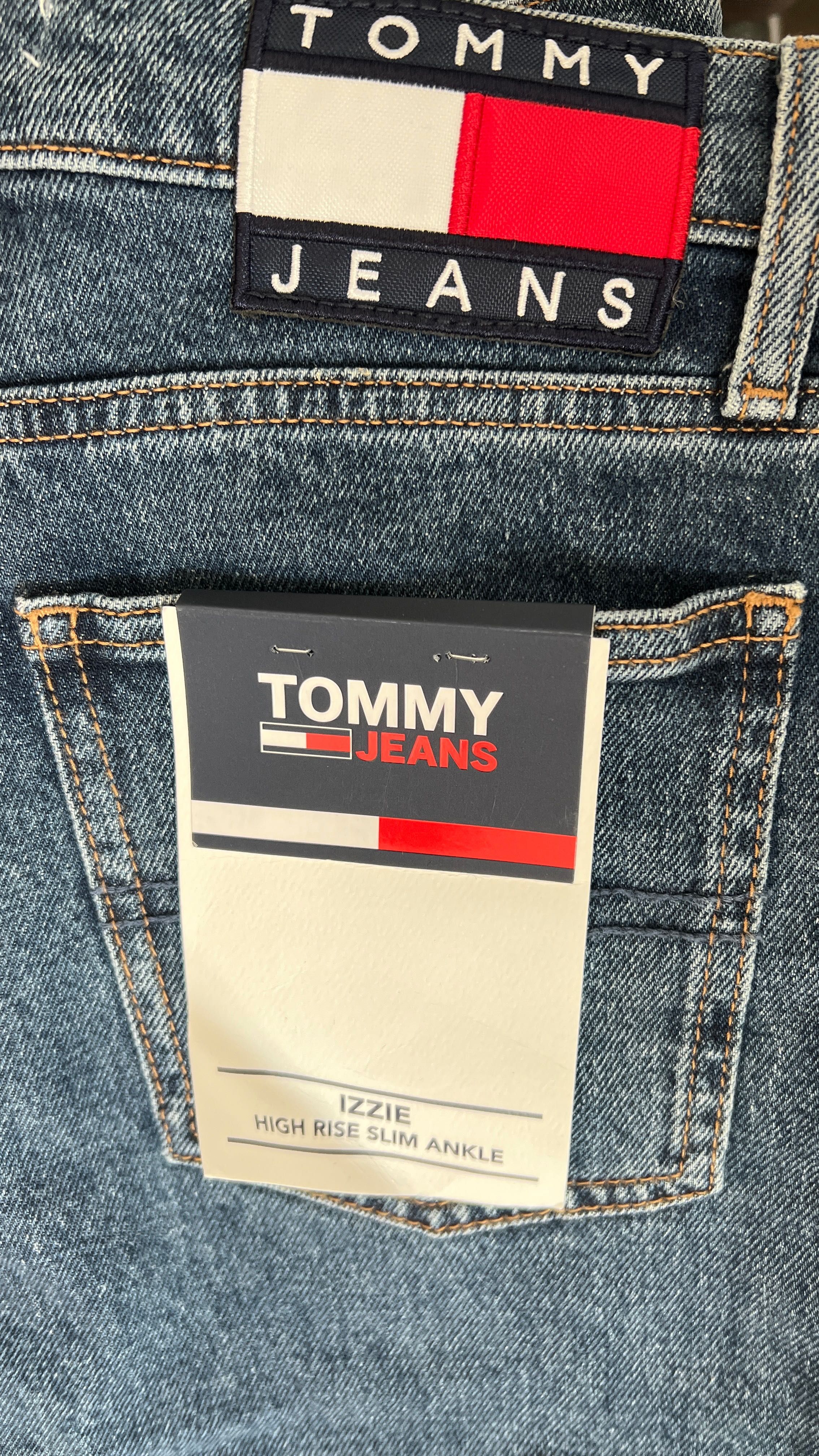 Tommy Jeans,model Izzie