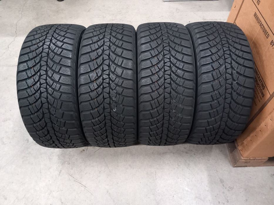 245/40/18 97W 4бр.KUMHO WINTERCRAFT WP71 RIM PROTECTOR extra load