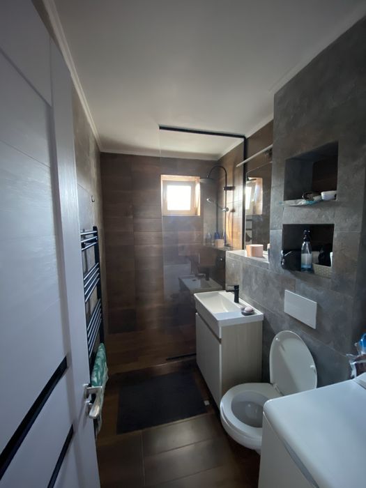 Vand apartament cu 3 camere in Zalau