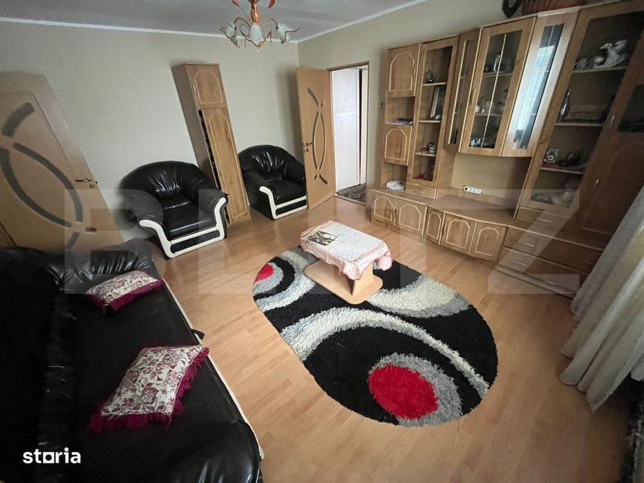 Apartament de inchiriat  cu 3 camere, 65 mp, mobilat complet, zona Fi