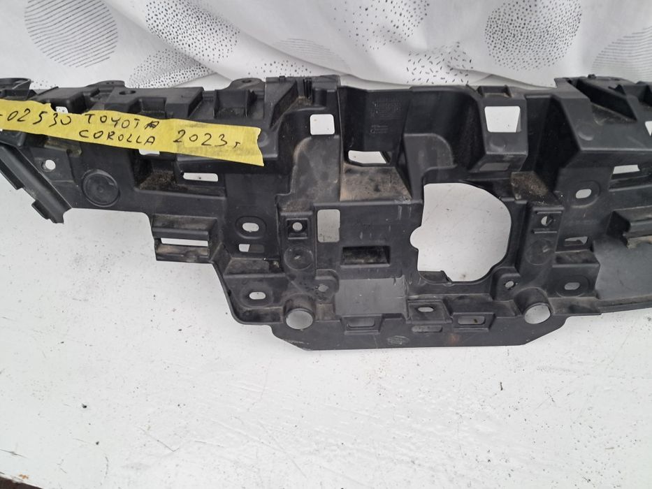 Грил решетка основа панел Очиларка Toyota Corolla 2023г