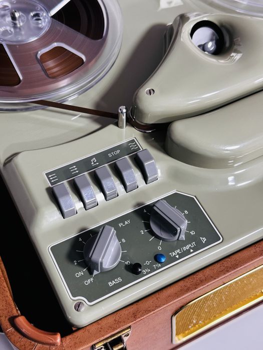 Magnetofon anii 1958 REVOX C36,pe lămpi,IMPECABIL,accesorii originale!