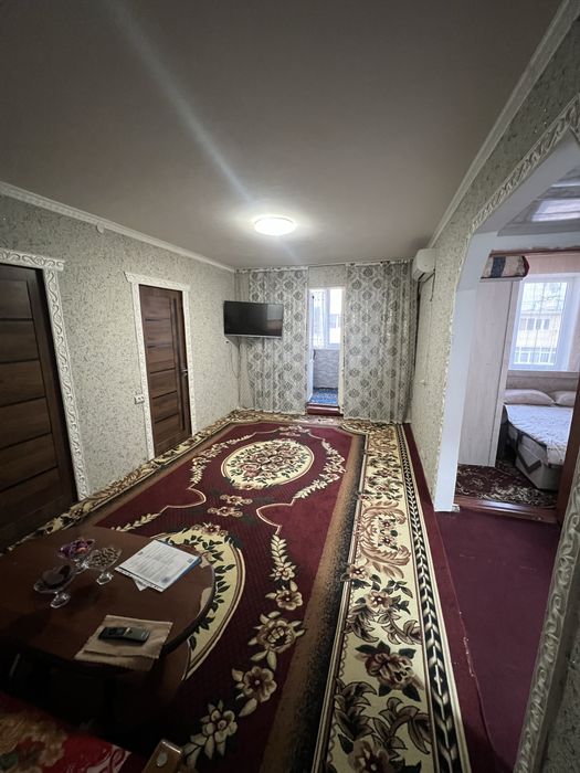 Tezda 4 xonalik uy sotilad