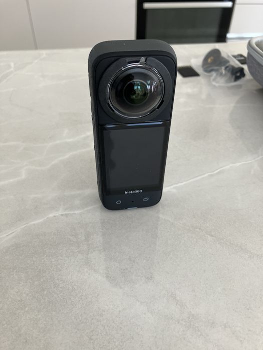 Insta360 X3 Bundle + Bullet Time + 64GB SD Card