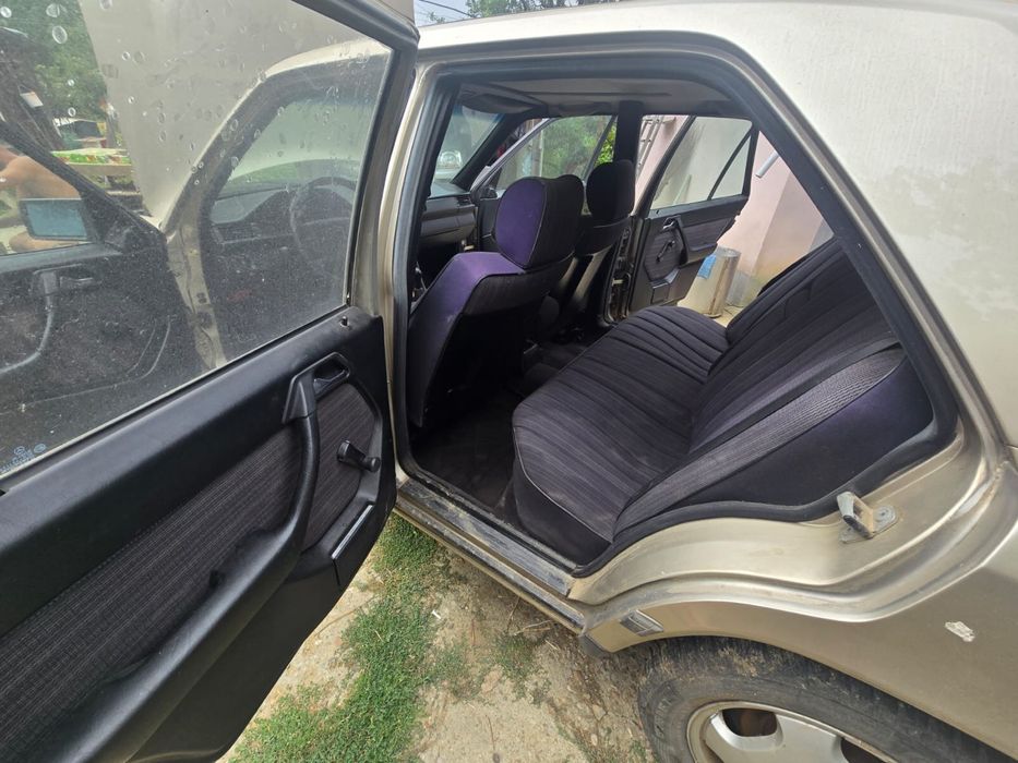Vand Mercedes W124
