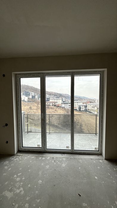Apartament 2 camere semifinisat de vânzare în Florești