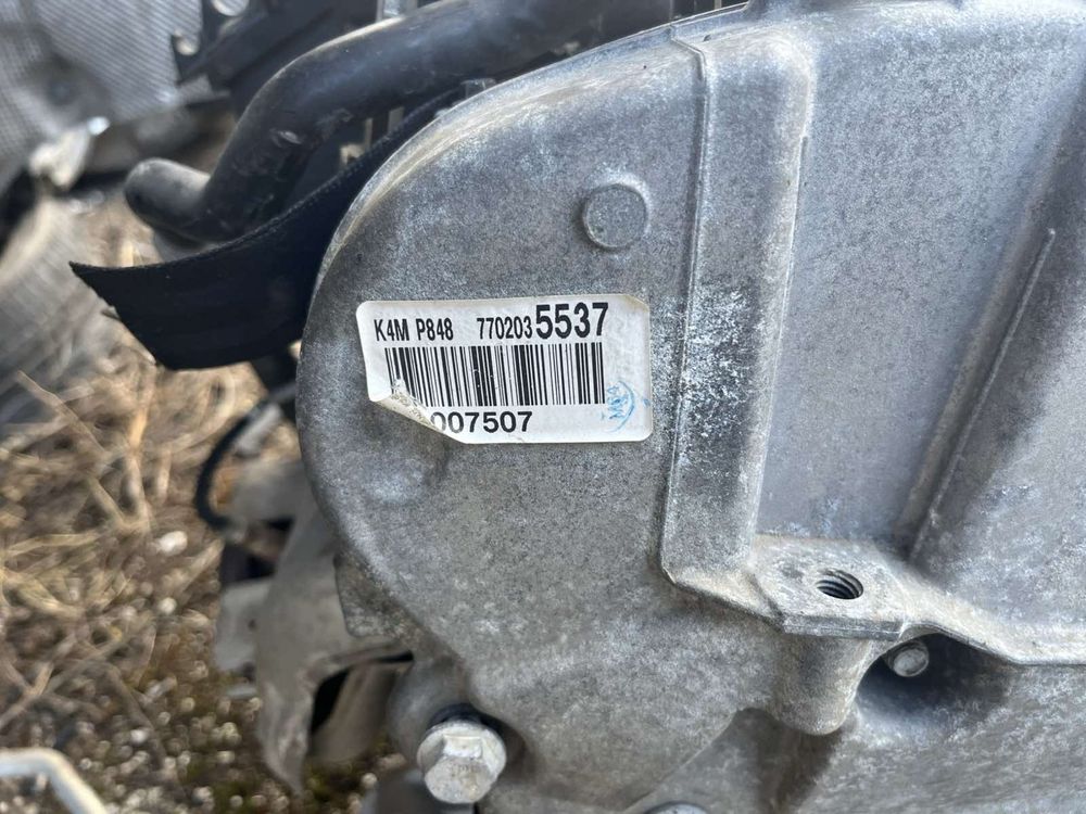Двигател мотор бензин 1.6i Dacia Renault K4m p848 код затворен