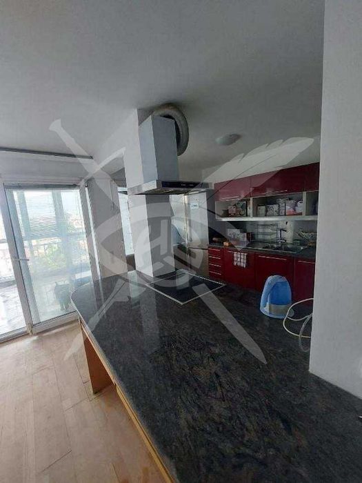 Дава се под наем Тристаен апартамент в София, Лозенец - 70 кв.м за 625 € - Снимка #2