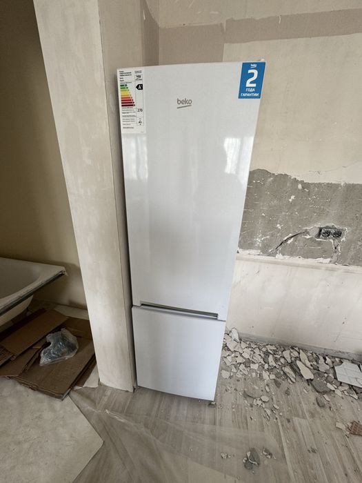 Продам Холодильник Beko