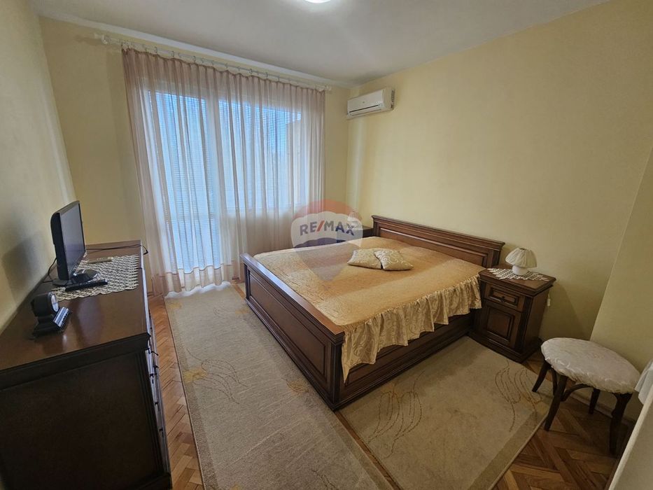 Тристаен апартамент под наем, кв.Чайка Д.В 4202
