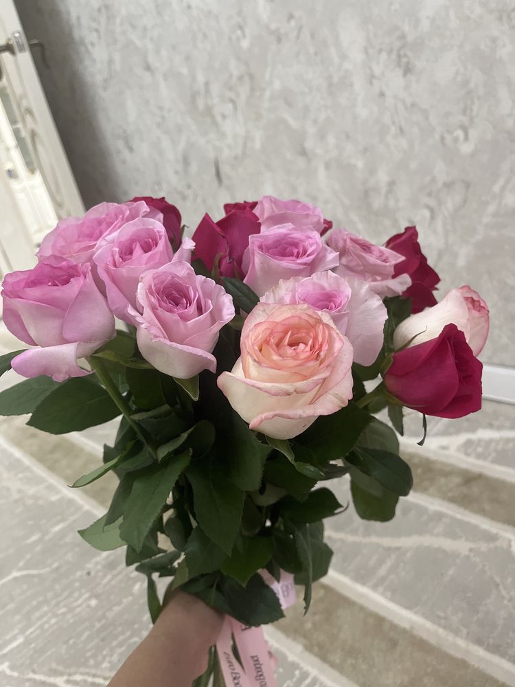 Гүлдер сатылады