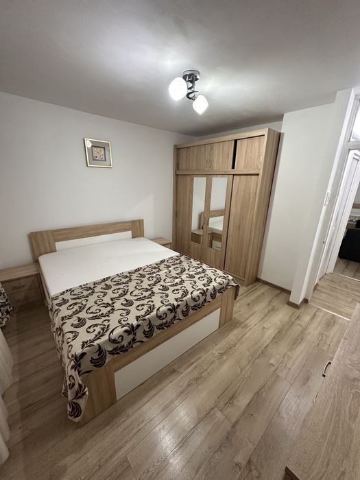 Închiriez apartament cu 2 camere în Râșnov