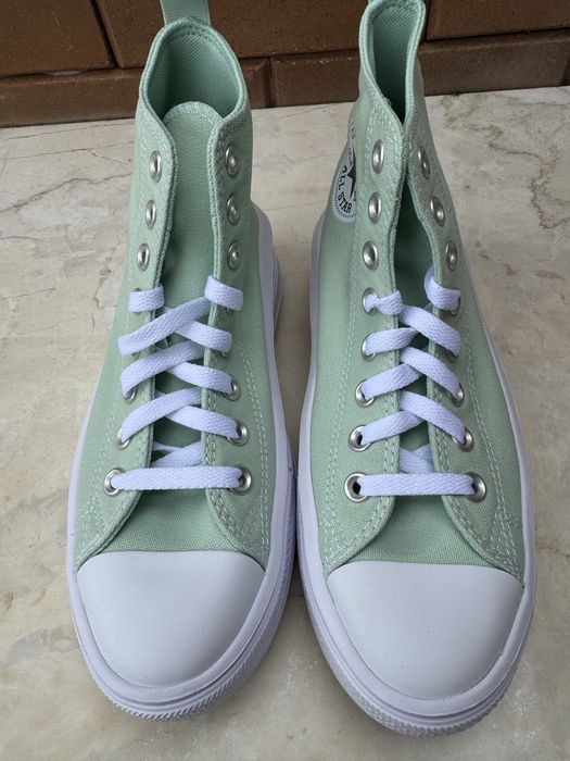 Sneakersi Converse noi
