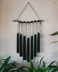 Decor macrame alb negru