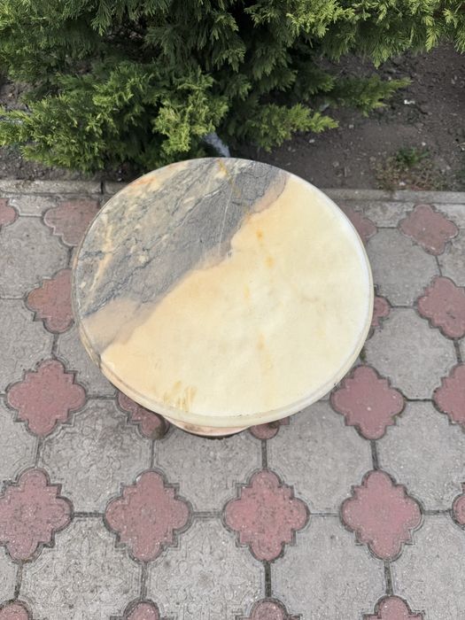 Masuta din bronz cu doua blaturi de marmura