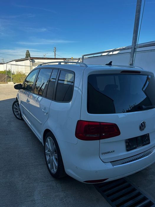Vand Vw Touran 7 locuri