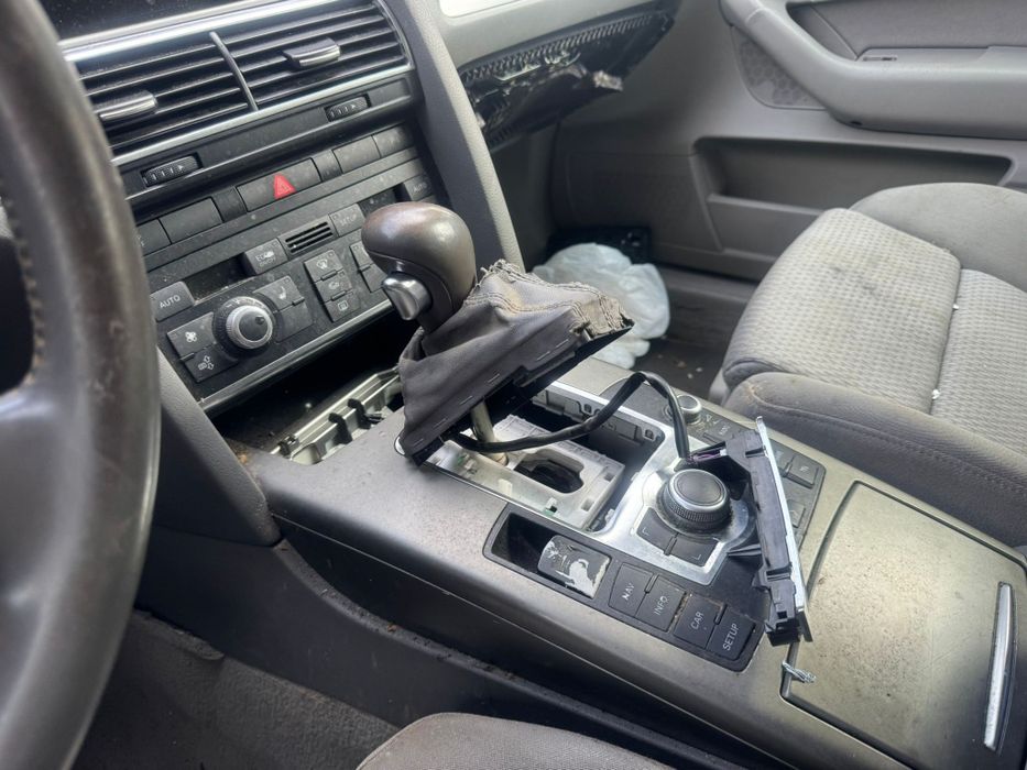 Audi A6 2.7 TDI – 2007 – 180 CP – Automată

Mașina este în stare bună,
