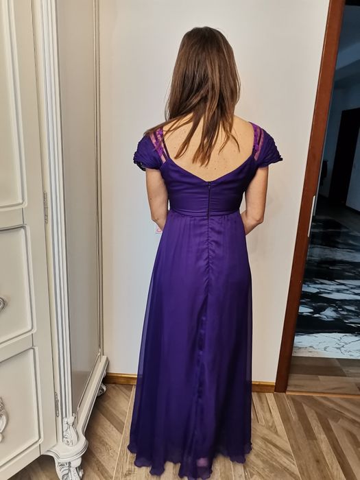 Vând rochie eleganta miss grey