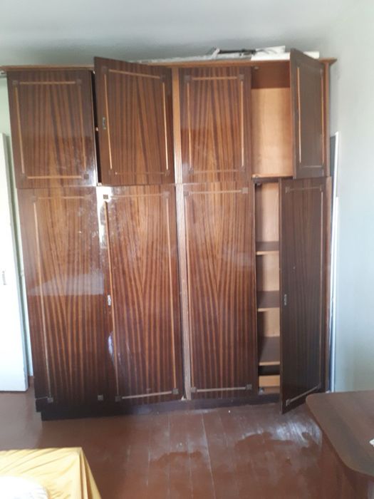 Мебель старая все продаю