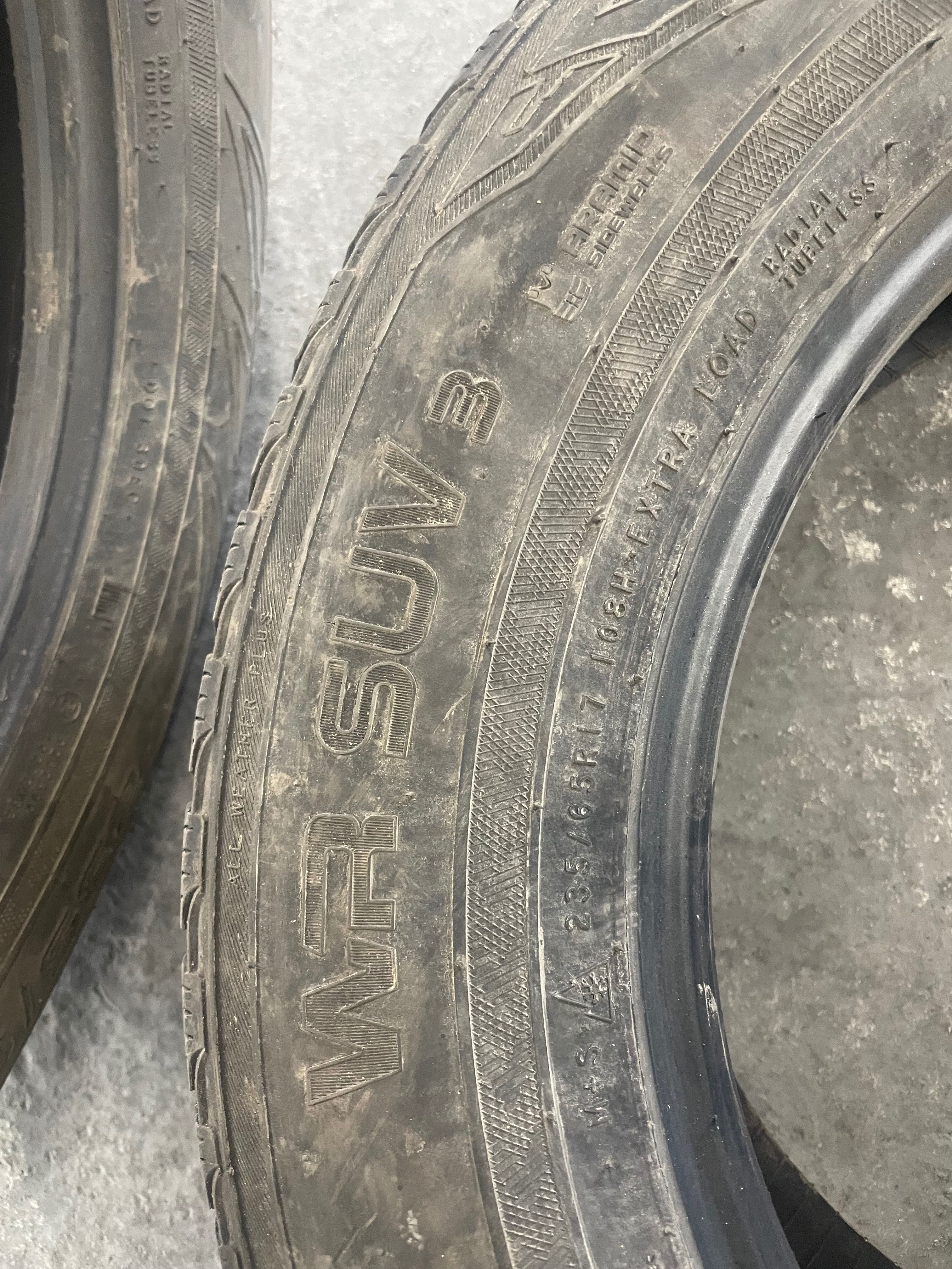 Гуми за джип nokian 235/65/17