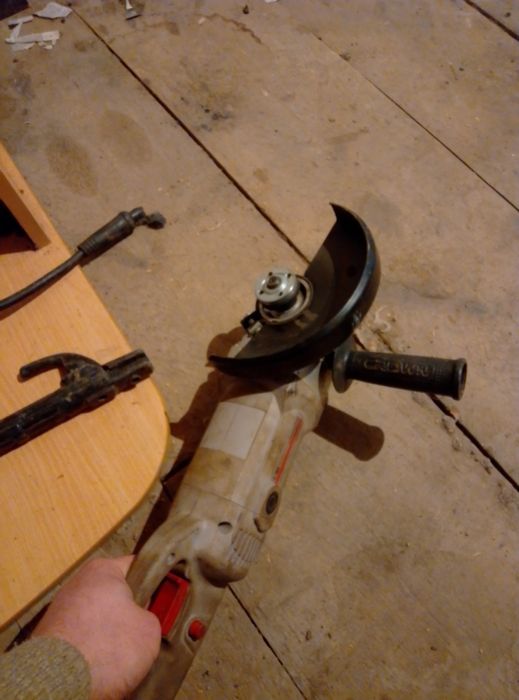 Болгарка, сварочный аппарат все практически новое