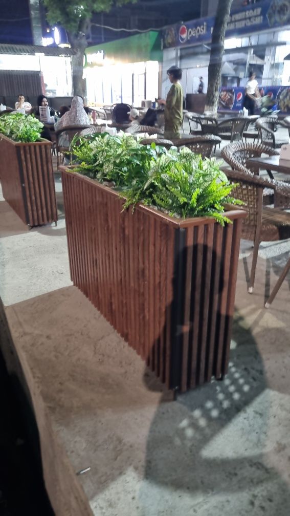 Kafe restoran fastfoodlar uchun gul tuva кашпоk