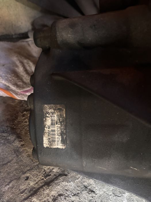 Cutie viteze ford focus mk3