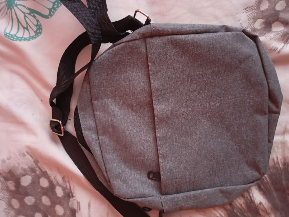 Мъжки чантички за носене.