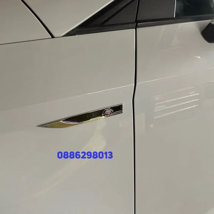 Seat leon ibiza FR Cupra емблеми за калниците