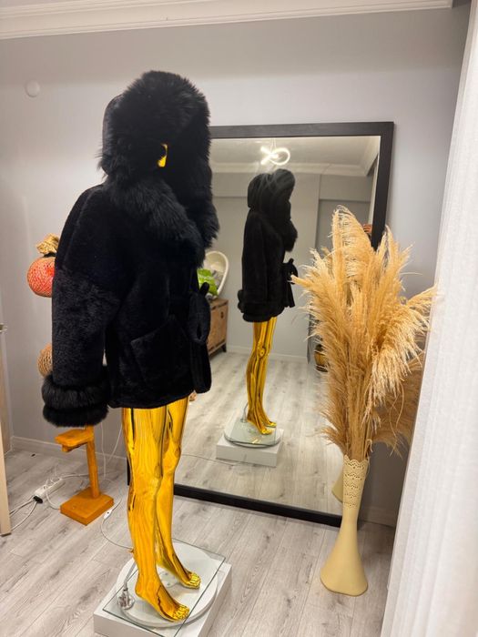 Alcantara si blana naturala