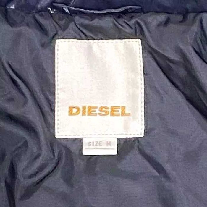 Geaca puf marca diesel , marimea m
