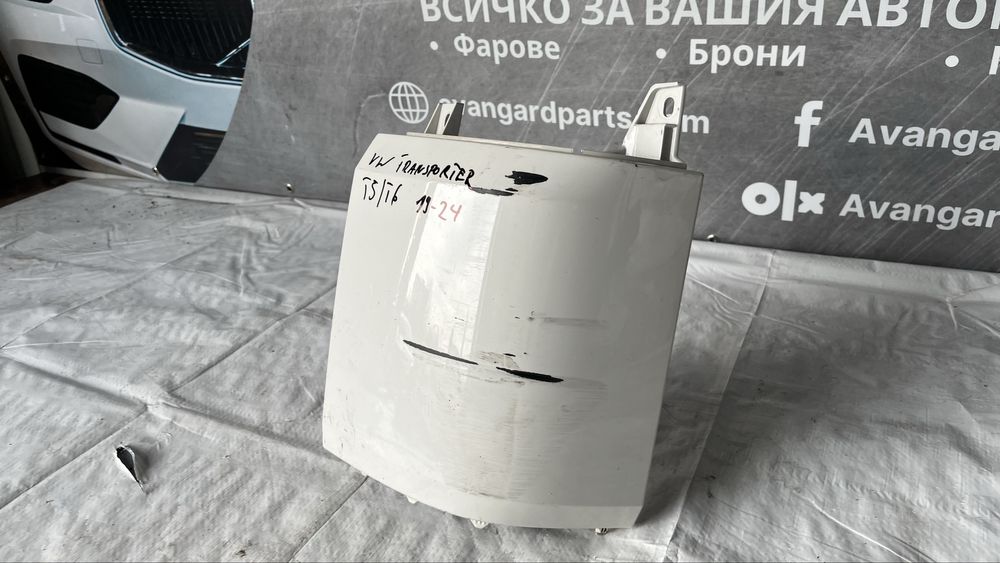 Десен ъгъл от задна броня VW Transporter T6