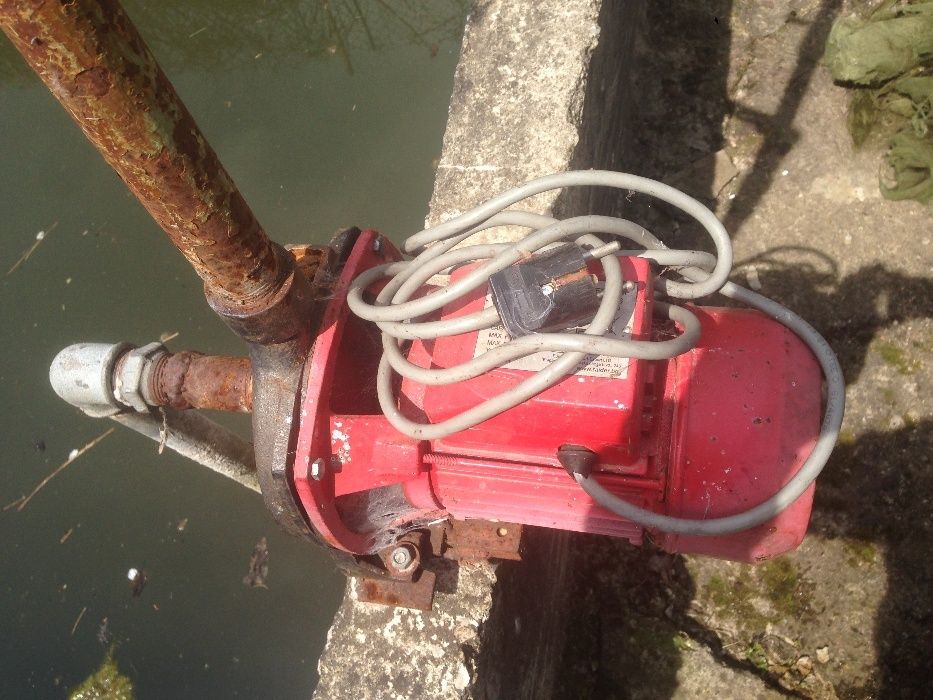 водна помпа