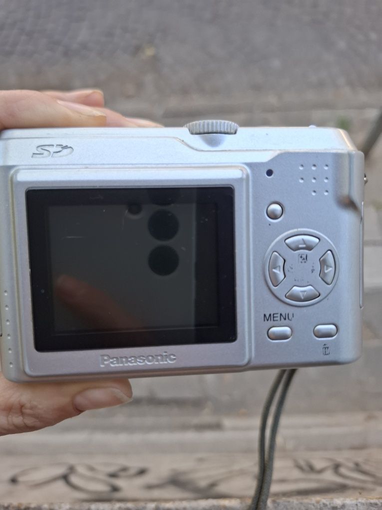 Компактен дигитален фотоапарат PANASONIC LUMIX LZ2