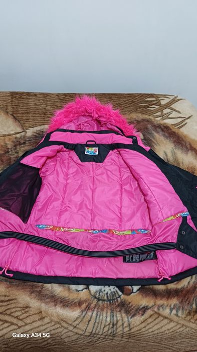 Geaca de iarnă pentru fete, ca noua!