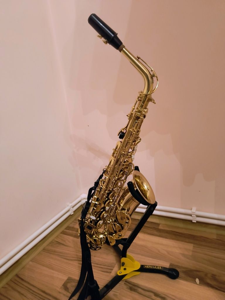 Vând saxofon Startone Alto