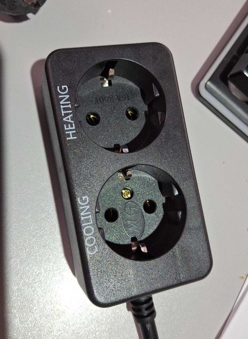 Termostat Elitech, WiFi, cu senzor, control temperatura si umiditate