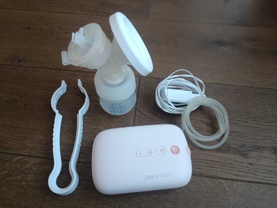 Помпа за кърма Philips Avent Natural Motion + Подарък