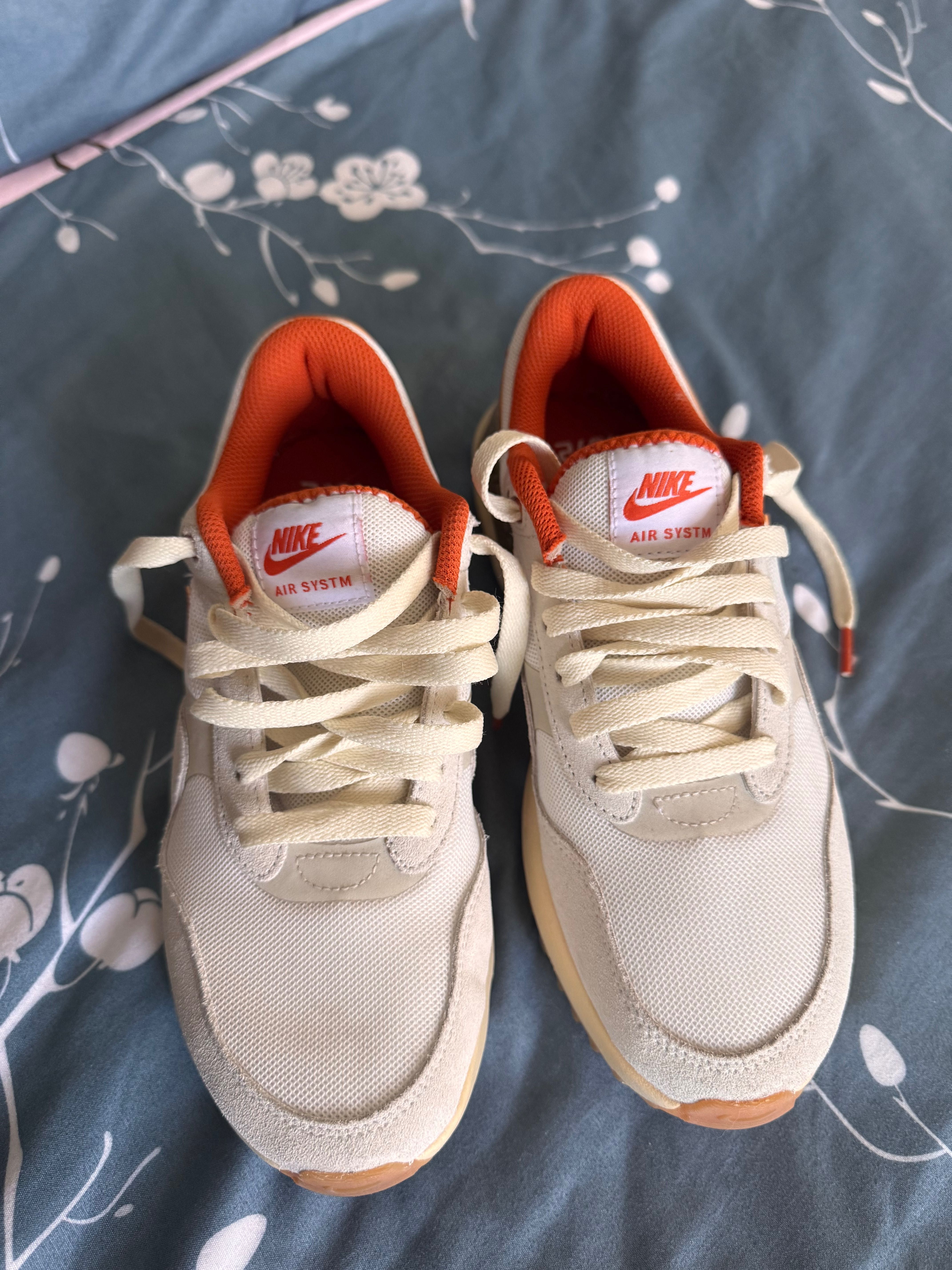 2 чифта маратонки Nike