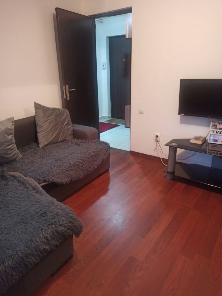 Vând apartament cu 2 camere