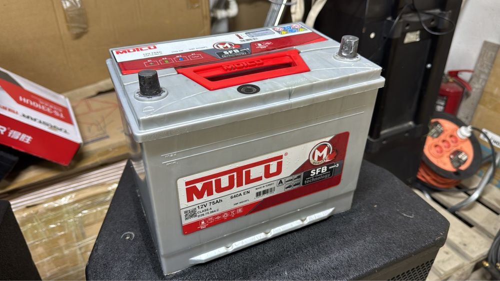 Аккумулятор, в хорошем состояний 75А