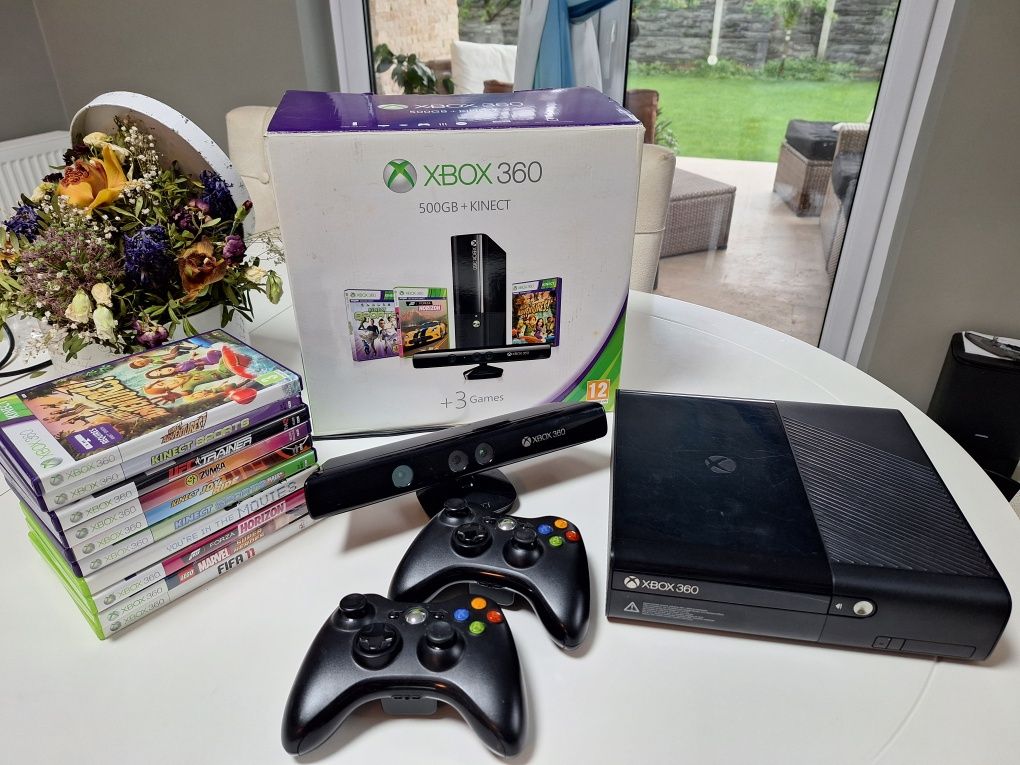 Xbox 360 + kinect și jocuri